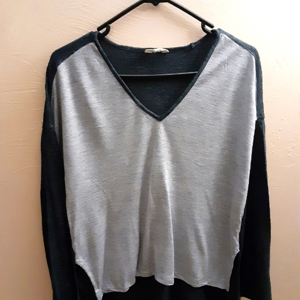 Madewell Long Sleeve Vneck Top Sz Small Classic